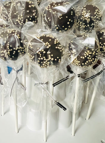 12 Luxe Chocolate Cake Pops